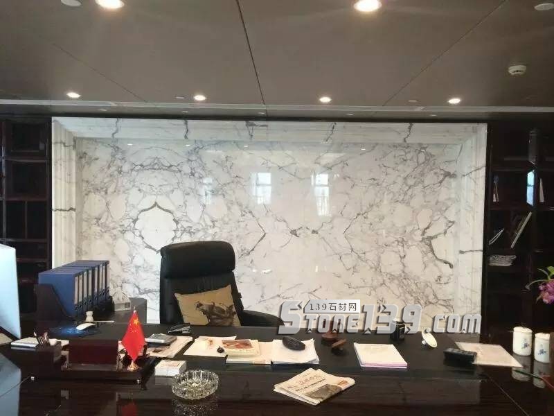 雪花白大理石經(jīng)典裝飾設(shè)計(jì)案例-感受奢華紋理之美