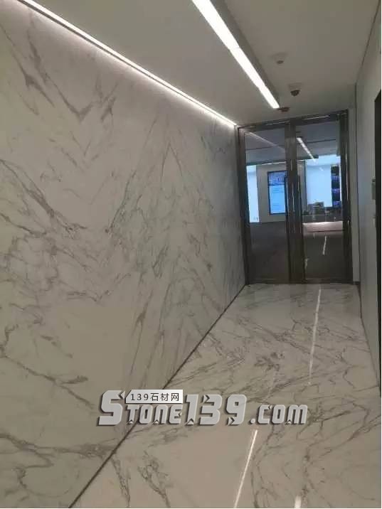 雪花白大理石經(jīng)典裝飾設(shè)計(jì)案例-感受奢華紋理之美