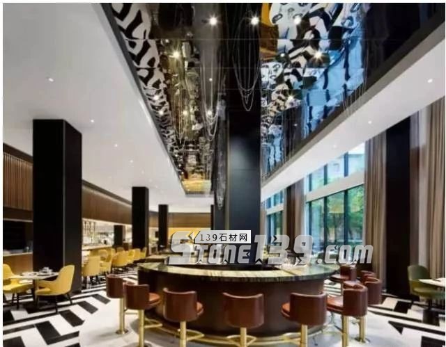 黑與白，經典的石材拼接藝術