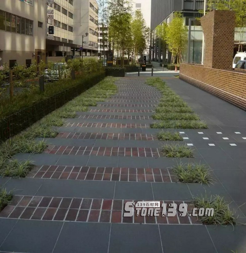 創意景觀設計,石材嵌草鋪裝惹人醉