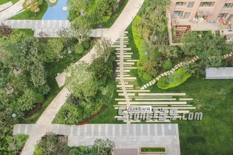 創意景觀設計,石材嵌草鋪裝惹人醉