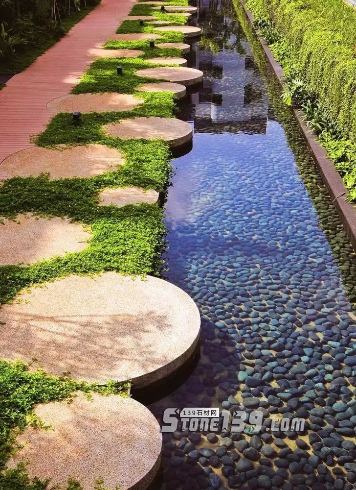 創意景觀設計,石材嵌草鋪裝惹人醉