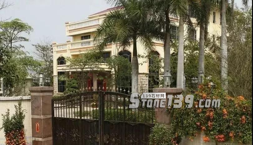 石材別墅大門 庭院石材大門柱實(shí)例拍攝欣賞 別墅庭院大門石材