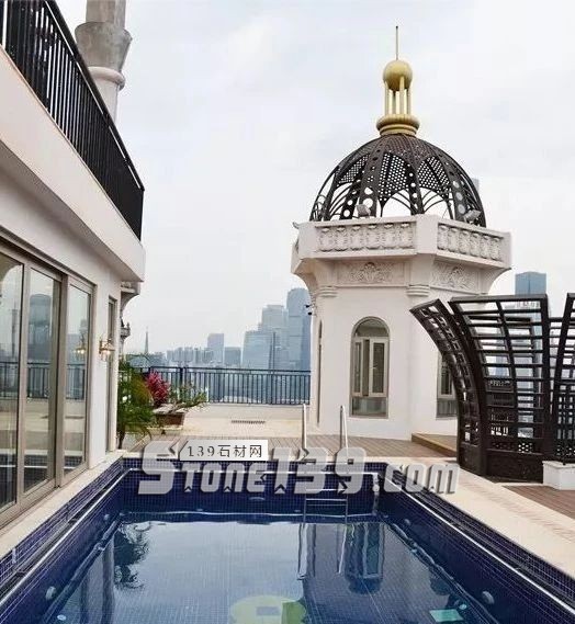 750㎡頂層復式公寓，大理石功不可沒