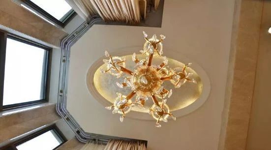 750㎡頂層復式公寓，大理石功不可沒