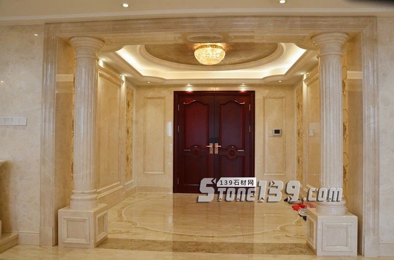 750㎡頂層復式公寓，大理石功不可沒