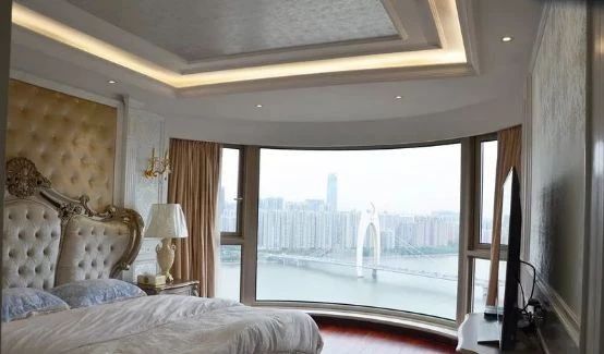 750㎡頂層復式公寓，大理石功不可沒