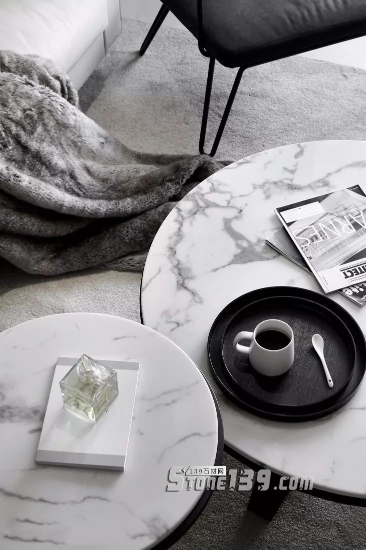 大理石與金屬搭配的裝飾 感受下自然現代風