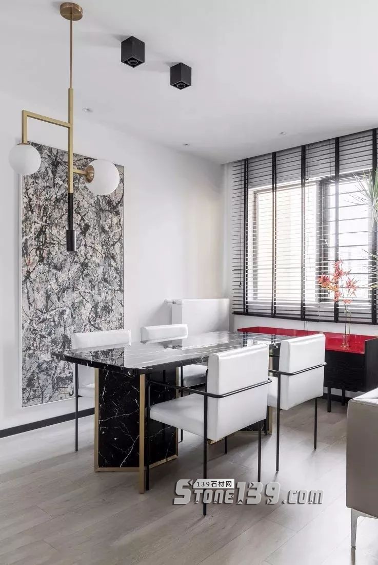 大理石與金屬搭配的裝飾 感受下自然現代風