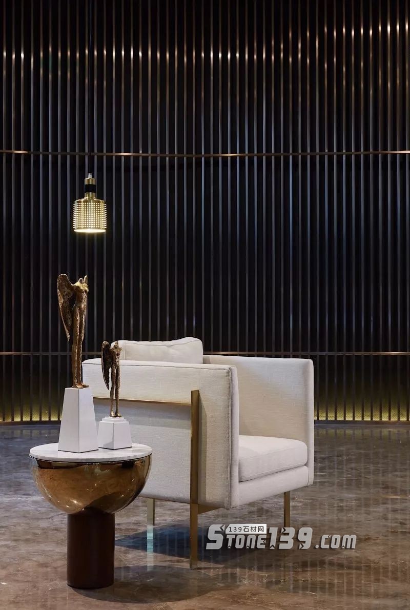 大理石與金屬搭配的裝飾 感受下自然現代風