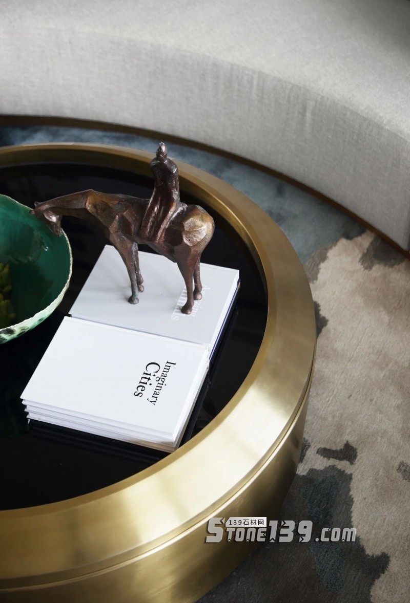 淺色大理石+黃銅，輕奢別墅裝飾 有質感有品味的生活