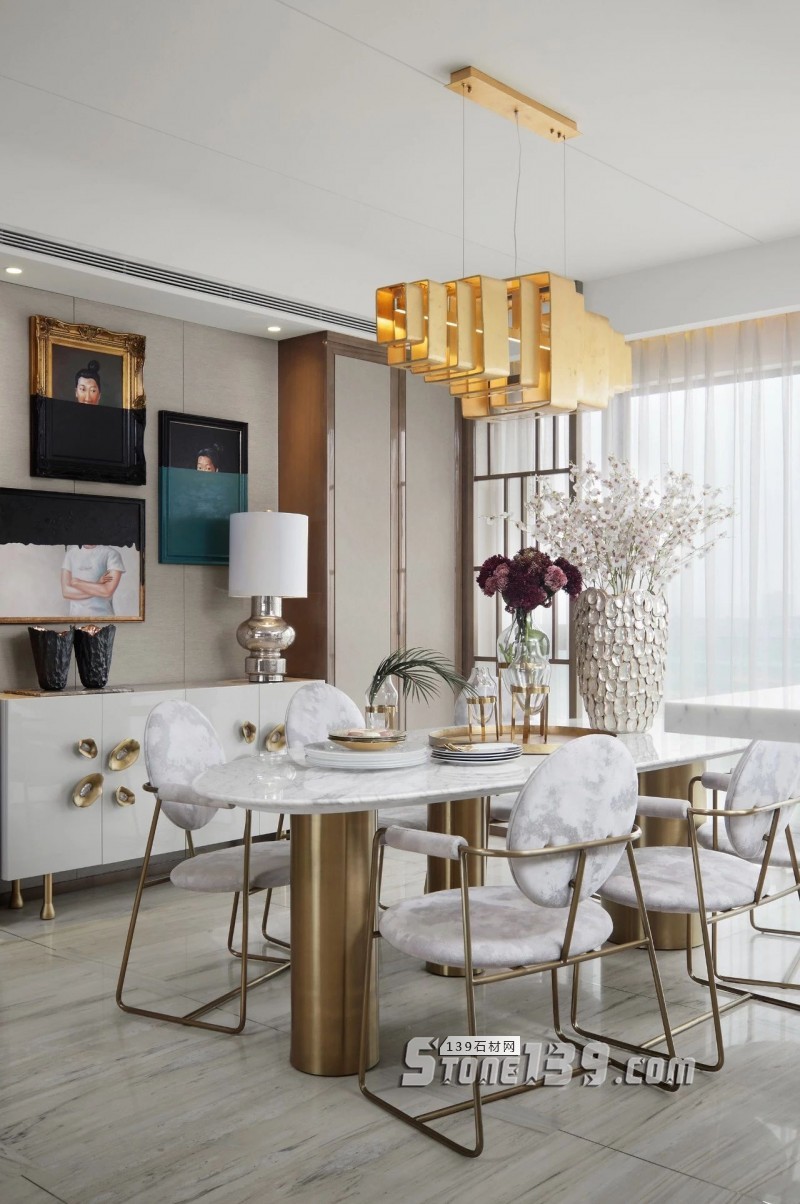 淺色大理石+黃銅，輕奢別墅裝飾 有質感有品味的生活