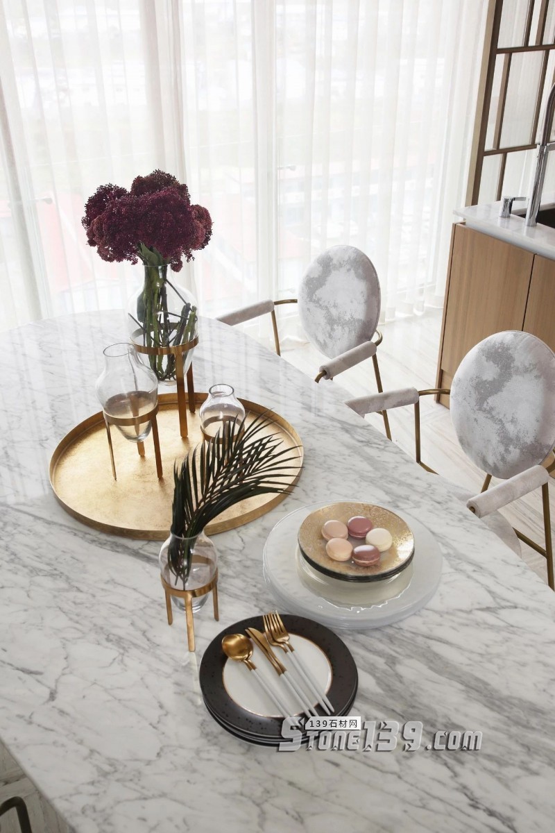 淺色大理石+黃銅，輕奢別墅裝飾 有質感有品味的生活