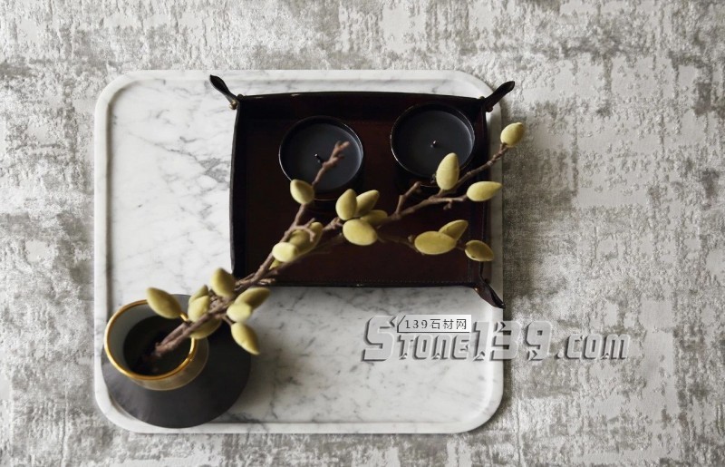 淺色大理石+黃銅，輕奢別墅裝飾 有質感有品味的生活