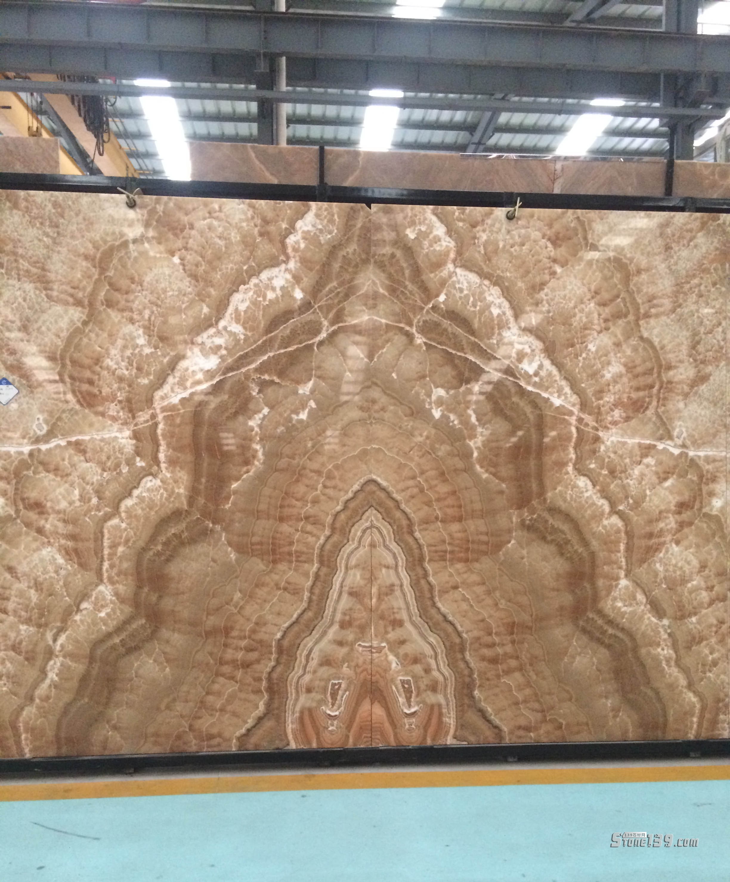 孔雀玉大理石介紹 孔雀玉透光大理石