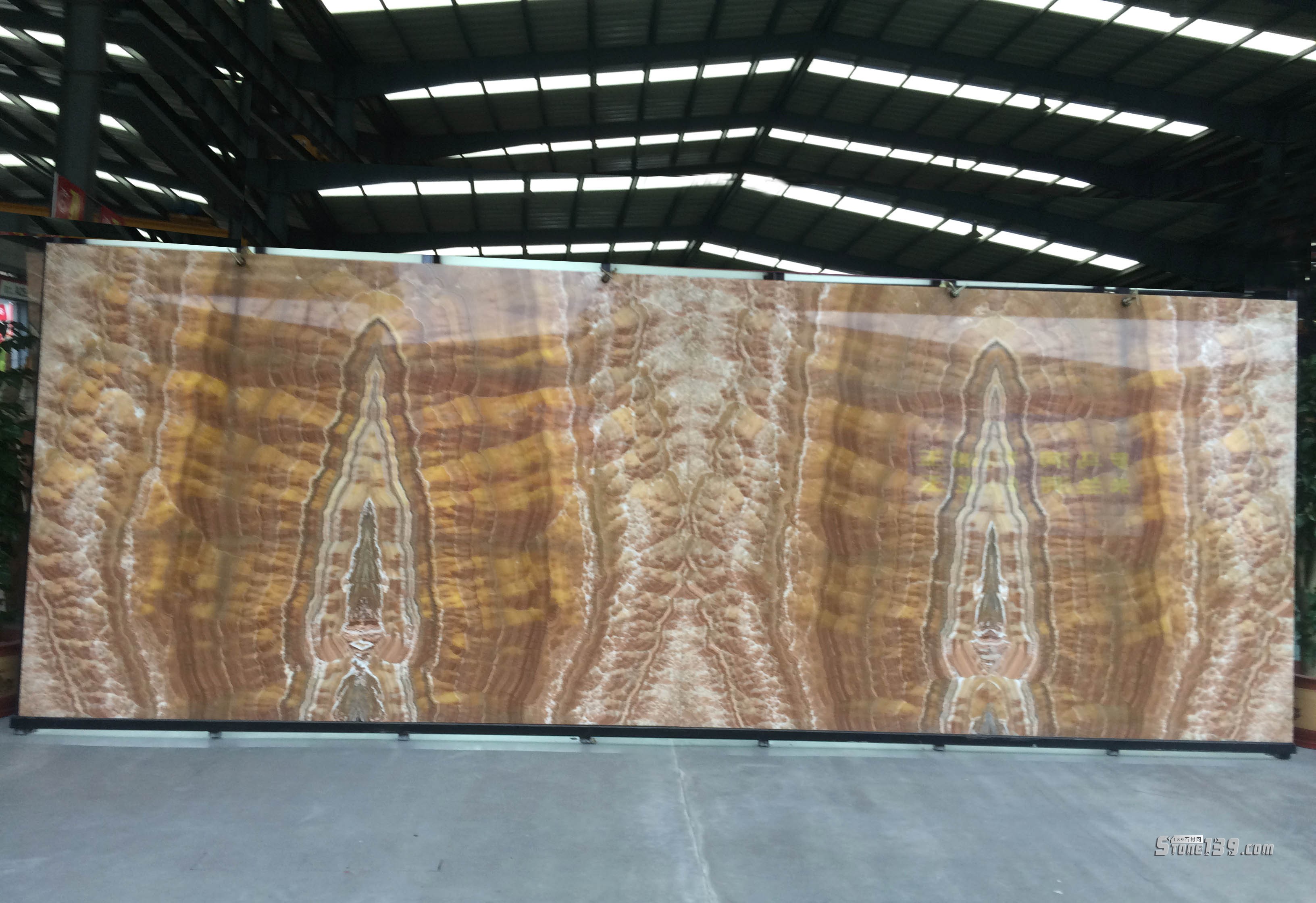 孔雀玉大理石介紹 孔雀玉透光大理石