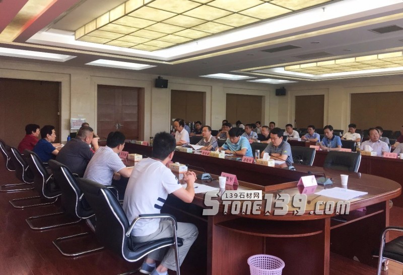中國石材協會考察組為麻城石材產業發展把脈！