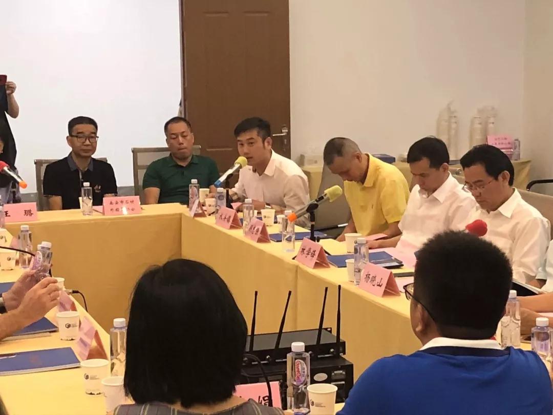 俄羅斯聯邦卡累利阿自治共和國代表團訪問福建水頭花崗巖采集平臺