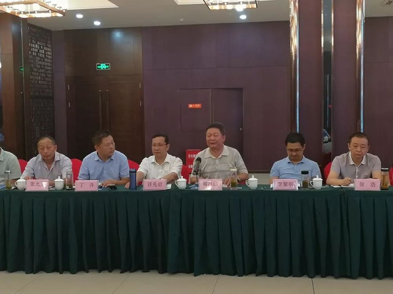 湖北麻城市委常委、統(tǒng)戰(zhàn)部部長戴昌遠(yuǎn)一行考察交流富強(qiáng)石材綠色礦山經(jīng)驗(yàn)