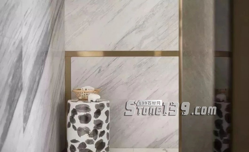 大理石+黃銅的墻面裝飾應用案例