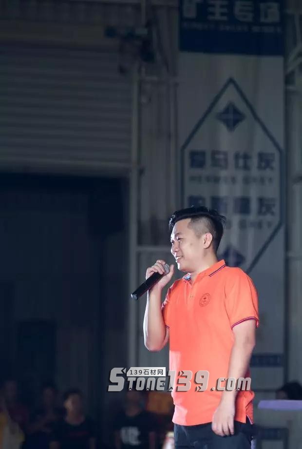 德石石材（愛馬仕灰大理石）新龍旗艦店正式開業