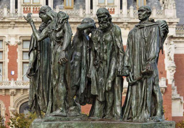 街頭雕刻藝術(shù)除了石材還有這么多原來