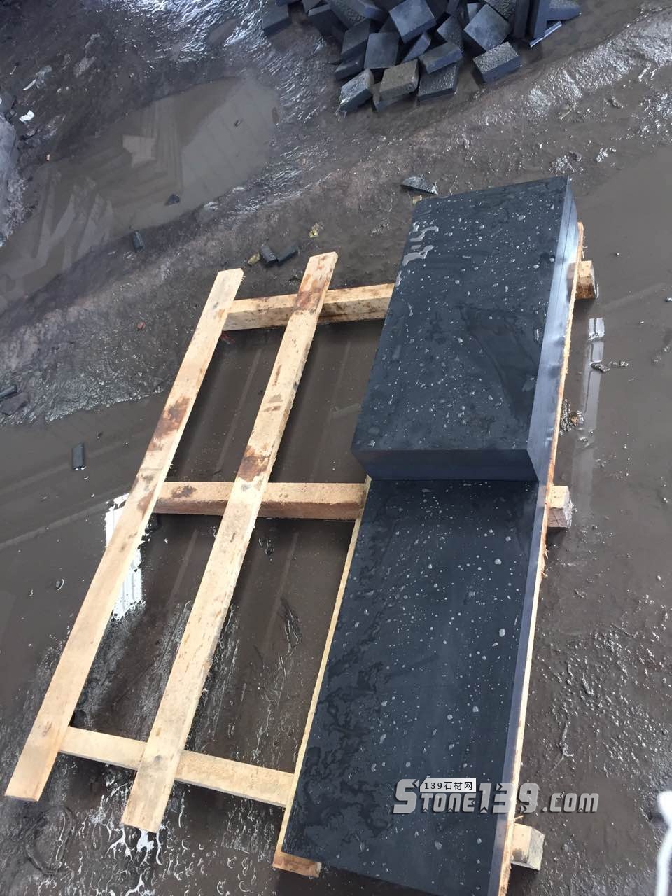 雅蒙黑石材(雅安黑、四川黑、中國黑)圖文介紹 雅蒙黑石材