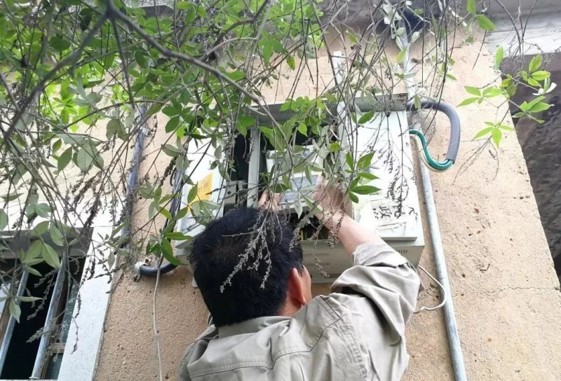 福建省南安市豐州鎮取締26家不符環保規范的石材加工企業