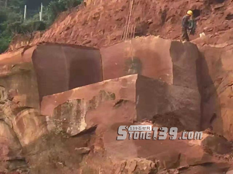 四川雅安天虹石材廠主營雅蒙黑、滎經(jīng)紅（中國紅）、紫檀木紋、漢白玉