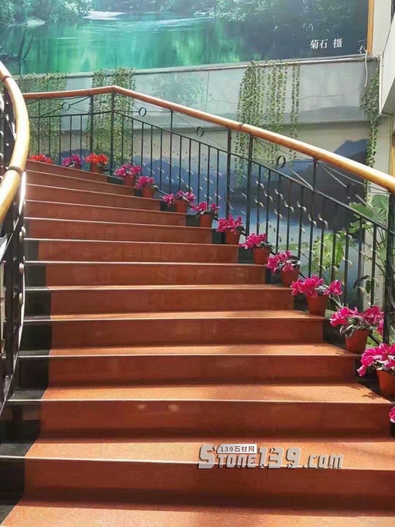 四川雅安天虹石材廠主營雅蒙黑、滎經(jīng)紅（中國紅）、紫檀木紋、漢白玉