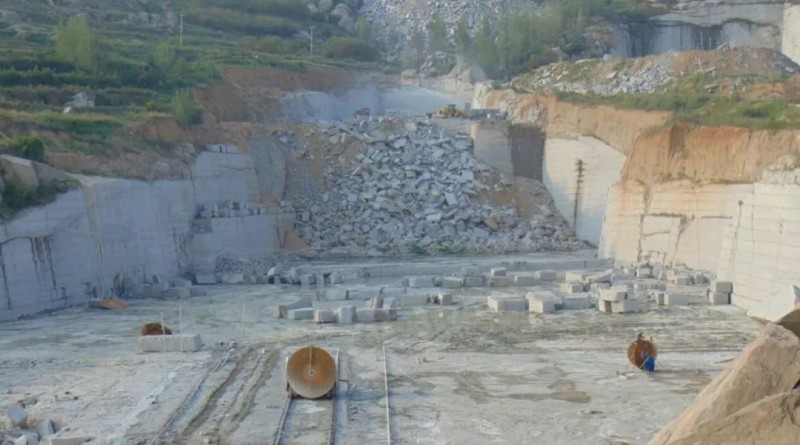 山東五蓮縣綜合整治礦山石材行業,已有188家石材加工企業通過環評驗收