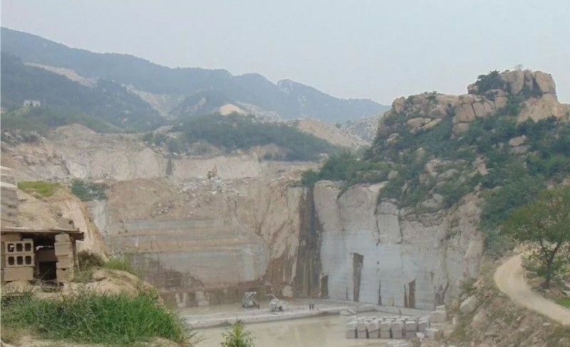 山東五蓮縣綜合整治礦山石材行業,已有188家石材加工企業通過環評驗收