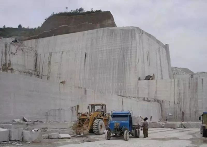 隨州打造全國石材樣板區系列報道之二 :黨委政府選擇石材戰略決策英明