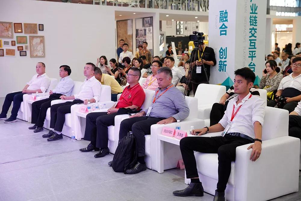 「科技助推產業升級高峰論壇」壇暨首屆美石&middot;家杯全民設計大獎賽啟動儀式隆重舉行