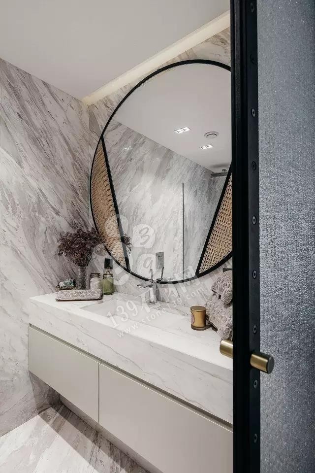 半開放式衛生間裝飾大理石案例