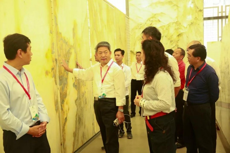 麻城市委副書(shū)記、市長(zhǎng)蔡緒安蒞臨第十九屆中國(guó)（南安）水頭國(guó)際石材博覽會(huì)