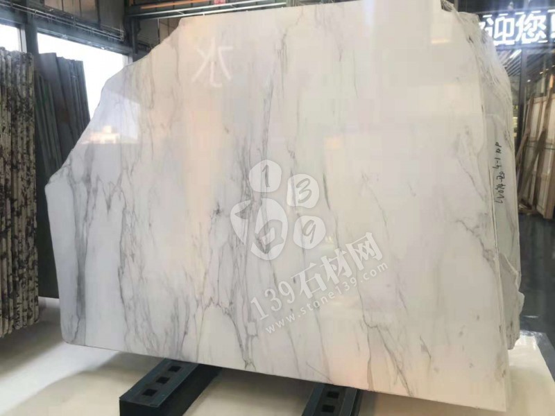 魚肚白和雪花白大理石