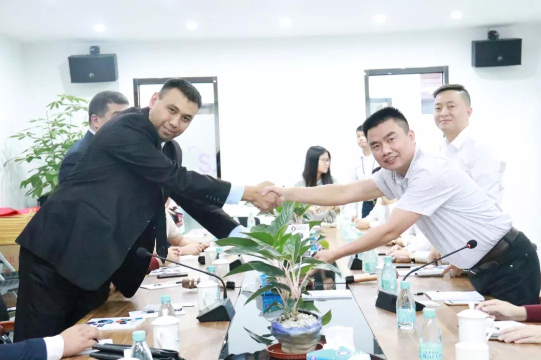 烏茲別克斯坦納沃伊州政府代表團(tuán)一行蒞臨南安市考察 國外石材考察團(tuán)來水頭考察石材產(chǎn)業(yè)