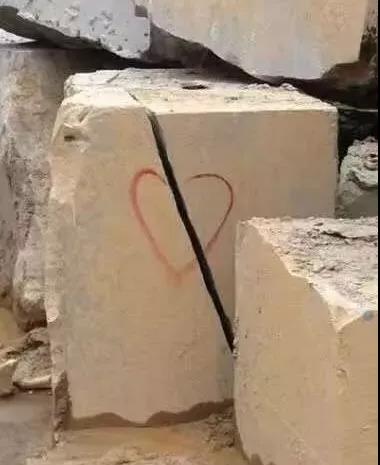 芝麻黑654就算封礦了還是依然瘋狂和輝煌！