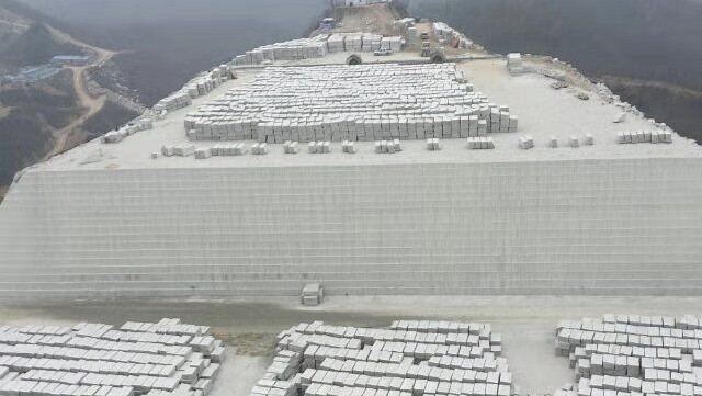 【鴻盛石業】河南梨花紅梨花白電解板染色板專業廠家