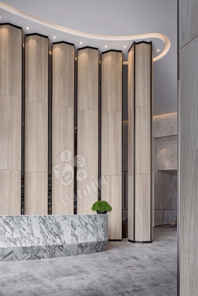 當大理石遇上原木 會擦出怎樣的火花？