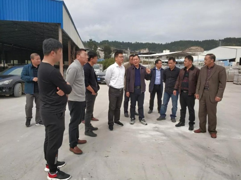 福建古田縣縣長深入鶴塘鎮調研石材礦產綜合整治工作