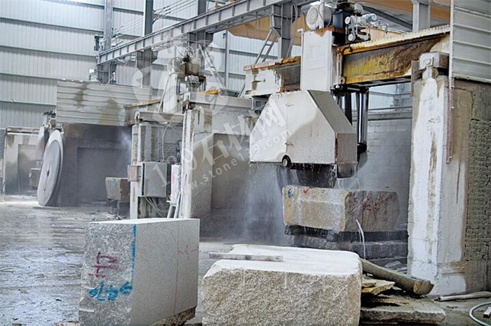 隆重介紹&ldquo;卡拉麥里金&rdquo;花崗巖礦主-新疆萬興卡麥礦業