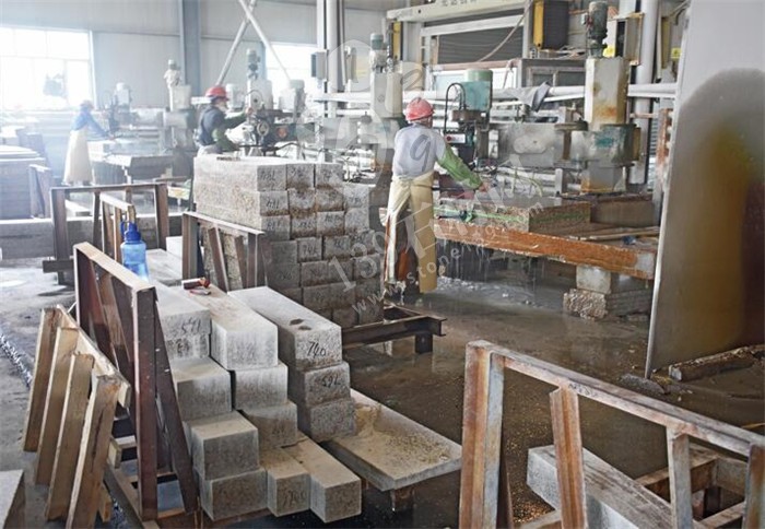 隆重介紹&ldquo;卡拉麥里金&rdquo;花崗巖礦主-新疆萬興卡麥礦業