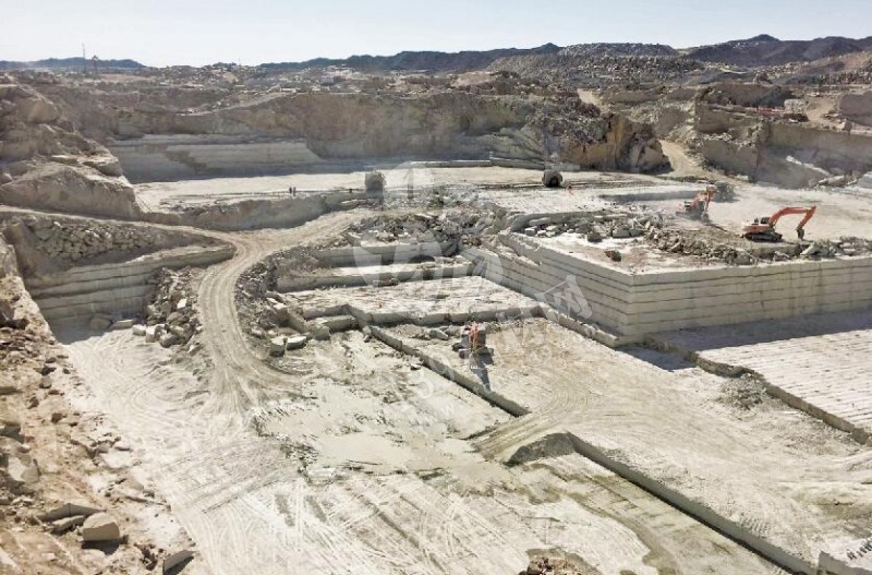 隆重介紹&ldquo;卡拉麥里金&rdquo;花崗巖礦主-新疆萬興卡麥礦業(yè)