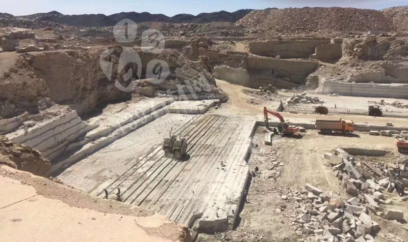 隆重介紹&ldquo;卡拉麥里金&rdquo;花崗巖礦主-新疆萬興卡麥礦業(yè)