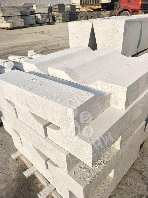 河南省內(nèi)鄉(xiāng)縣隆鑫石材年產(chǎn)梨花白板材200萬平方米 內(nèi)鄉(xiāng)縣隆鑫石材廠