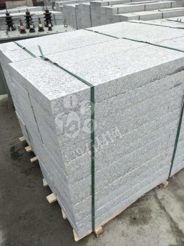 河南省內(nèi)鄉(xiāng)縣隆鑫石材年產(chǎn)梨花白板材200萬平方米 內(nèi)鄉(xiāng)縣隆鑫石材廠