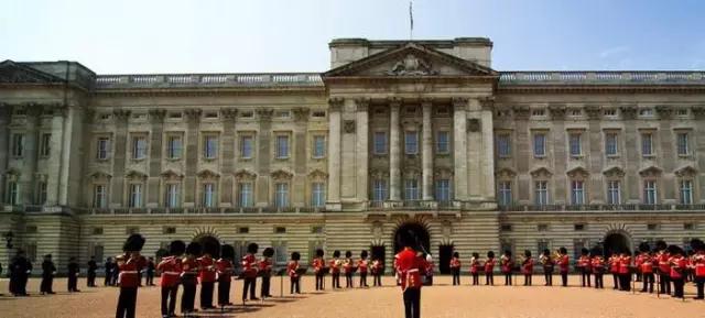 有“色差”的經典石材應用工程