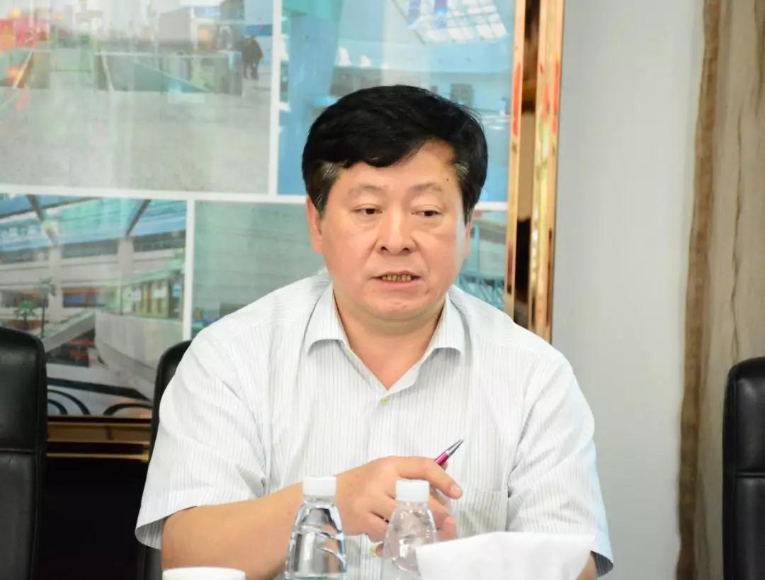 《石材工業“十四五”發展規劃》調研會議在華輝石業股份召開 《石材工業“十四五”發展規劃》調研會議現場